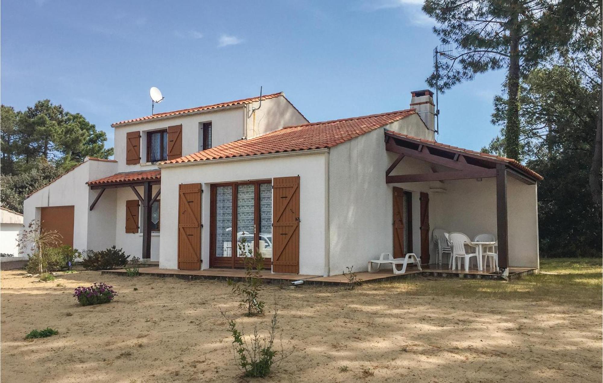 3 Bedroom Gorgeous Home In La Tranche Sur Mer Екстер'єр фото